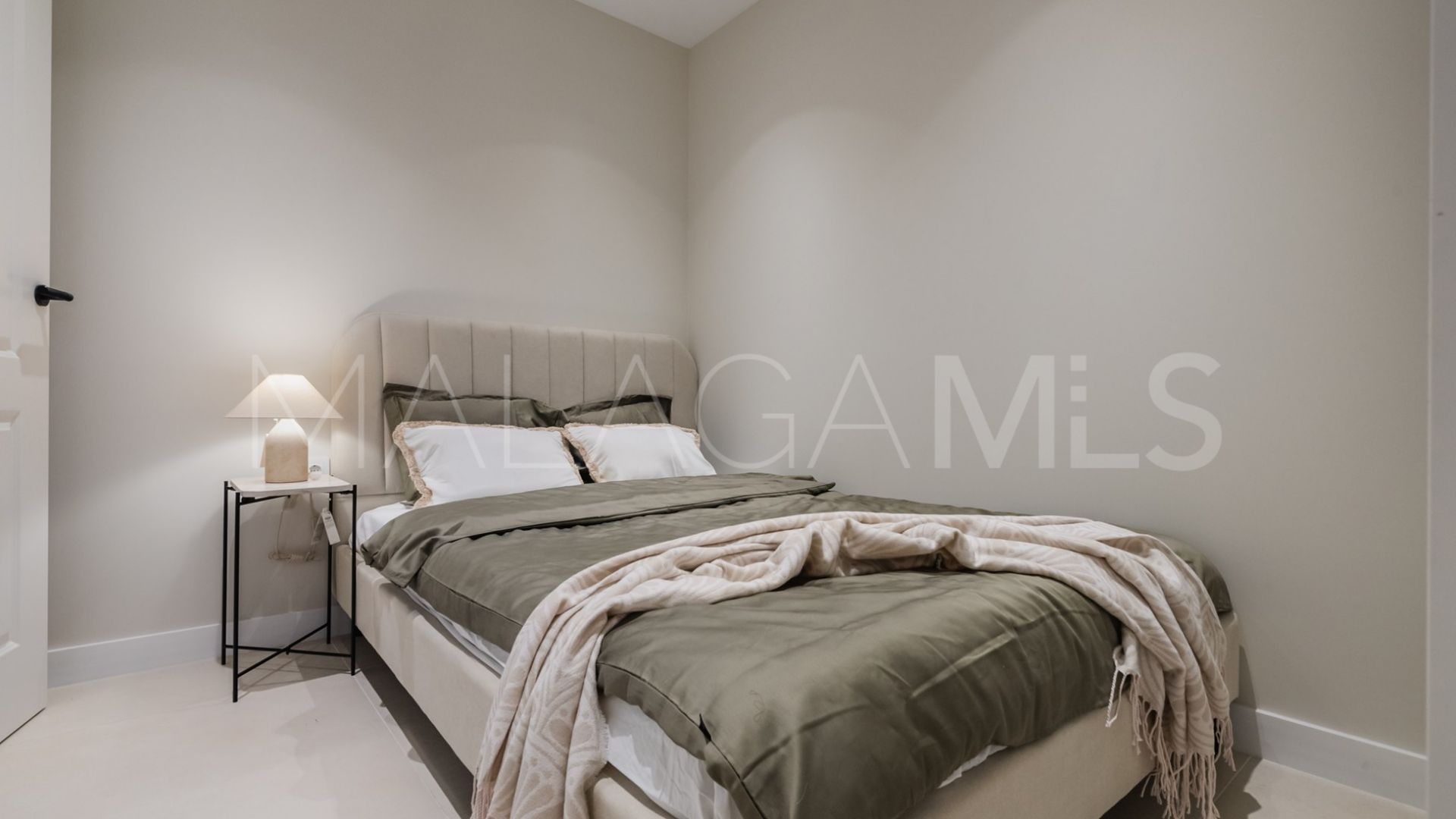 Buy apartamento in Los Almendros de 3 bedrooms