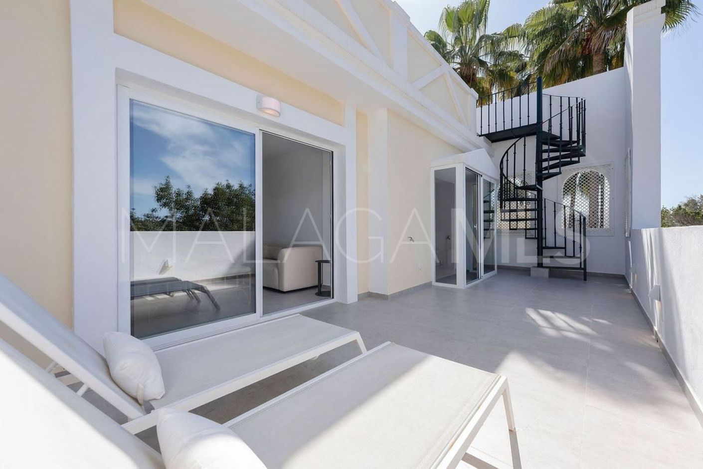 Zweistöckiges penthouse for sale in Aloha Gardens