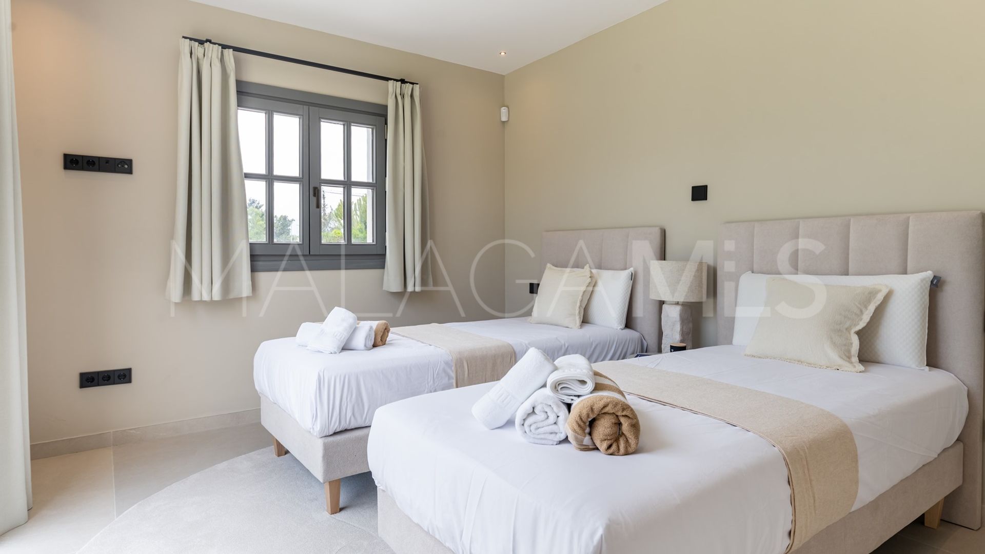 Villa for sale in Atalaya Golf