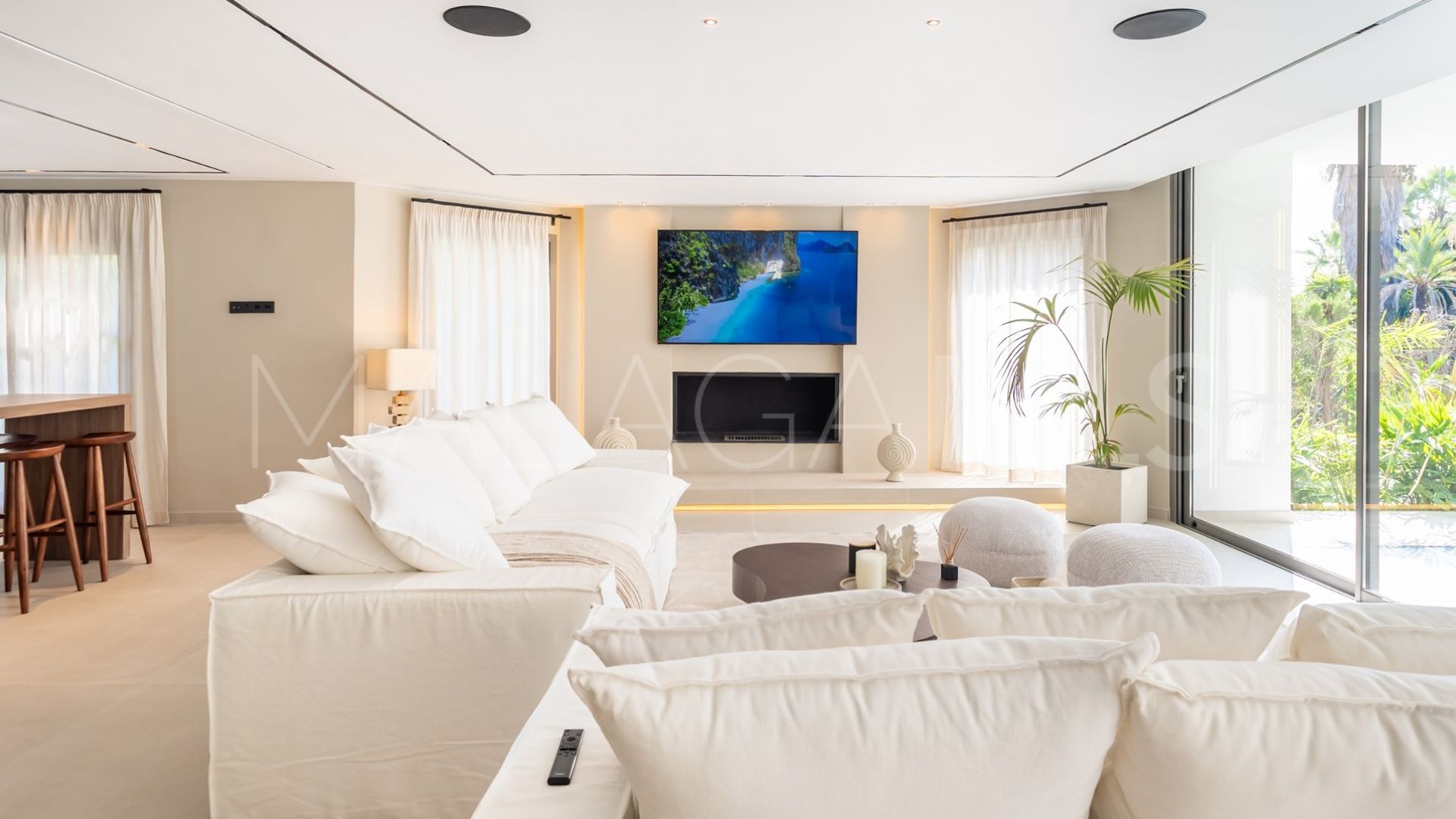 Villa for sale in Atalaya Golf