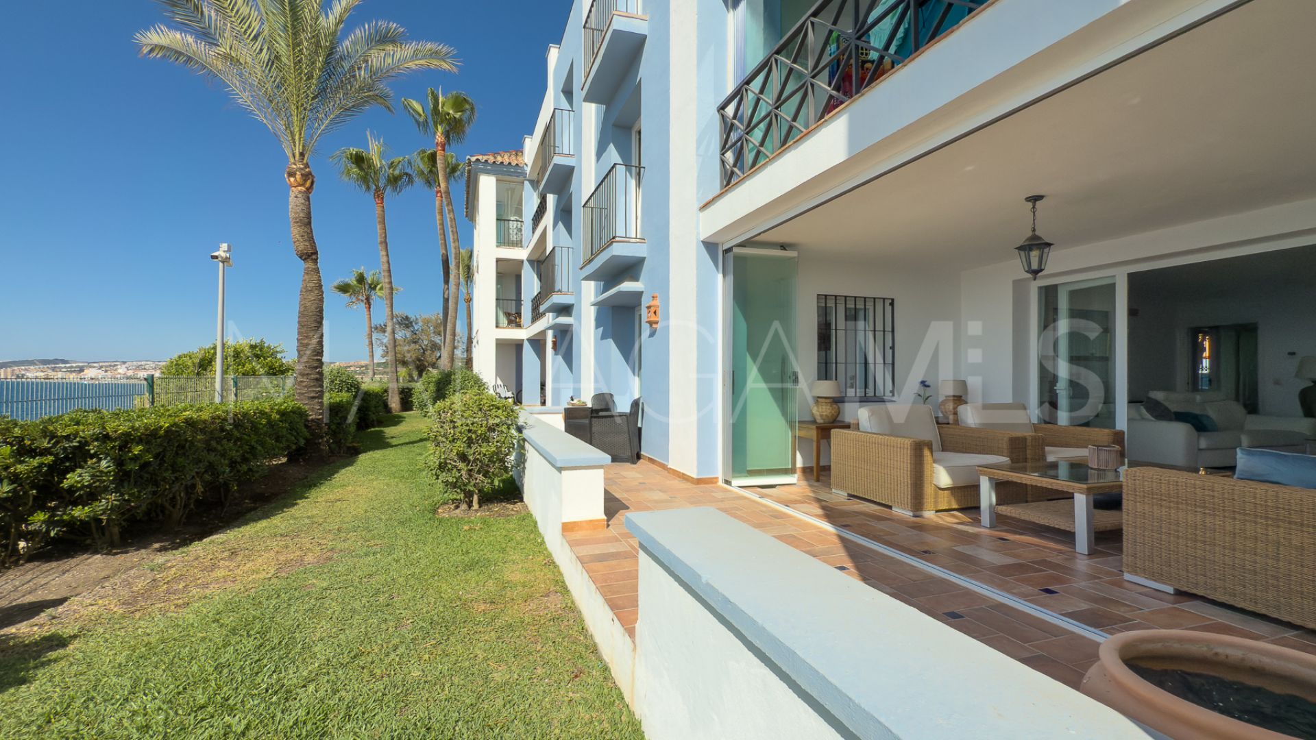 Erdgeschosswohnung for sale in La Perla de la Bahía