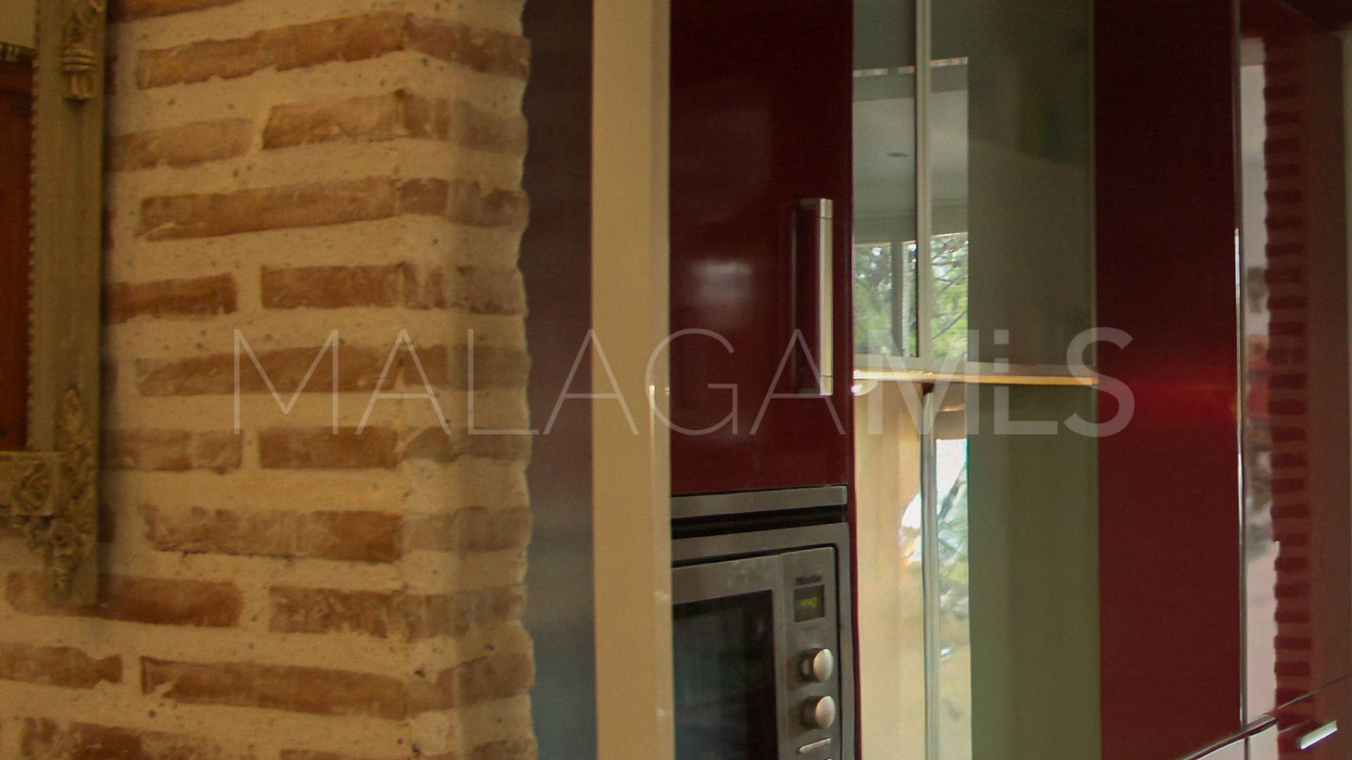 Villa for sale in Benahavis