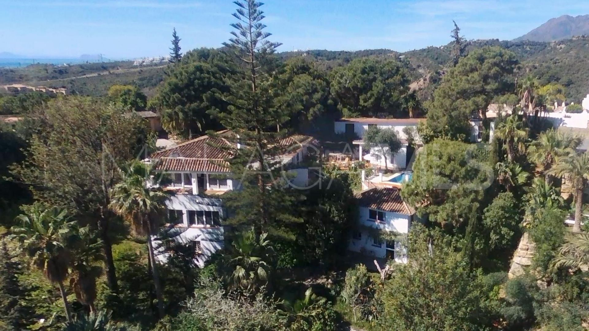 Villa for sale in Benahavis