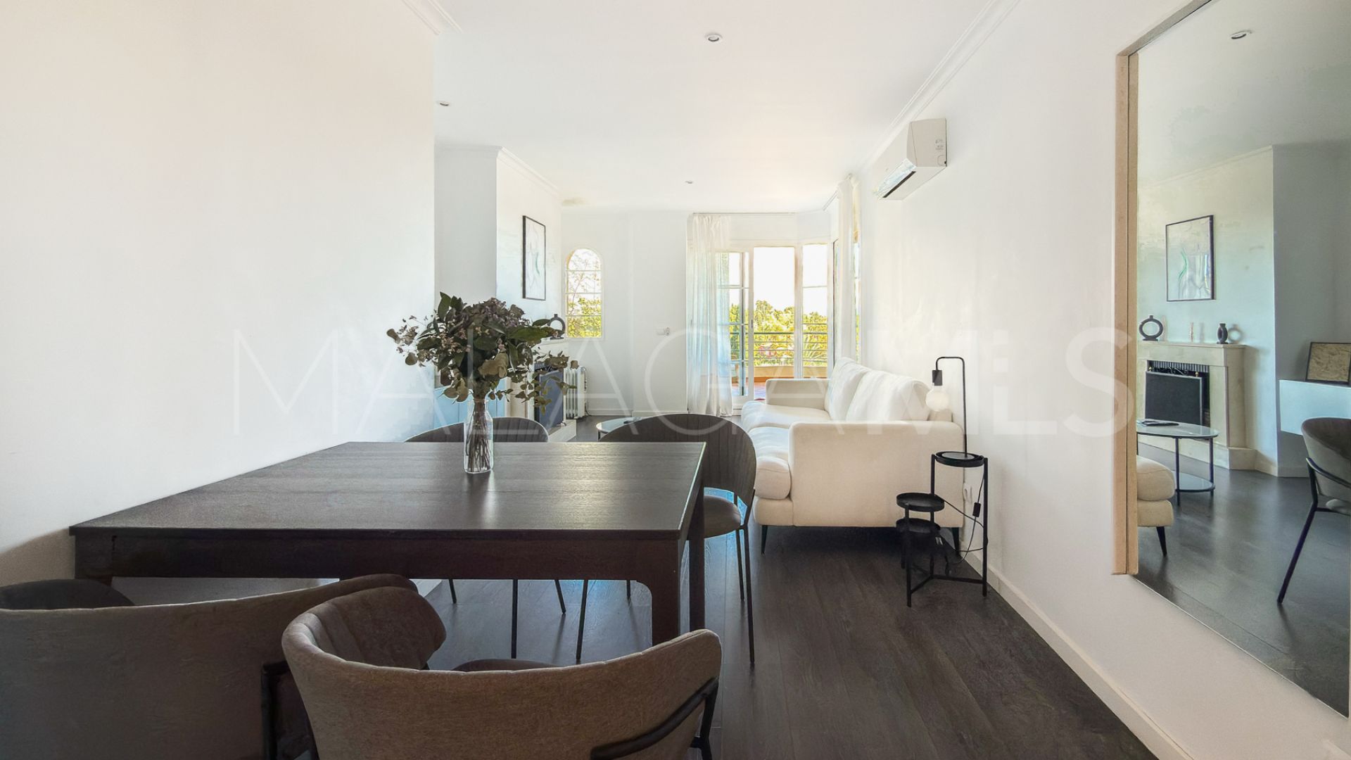 Lägenhet for sale in Señorio de Aloha