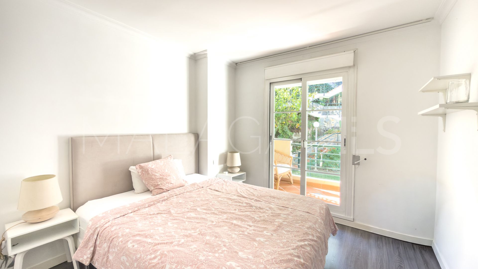 Lägenhet for sale in Señorio de Aloha