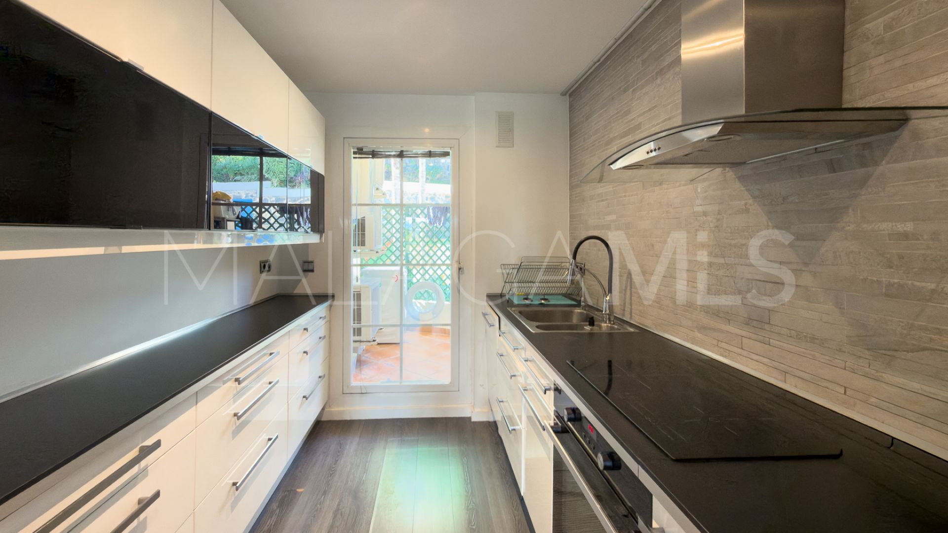 Lägenhet for sale in Señorio de Aloha