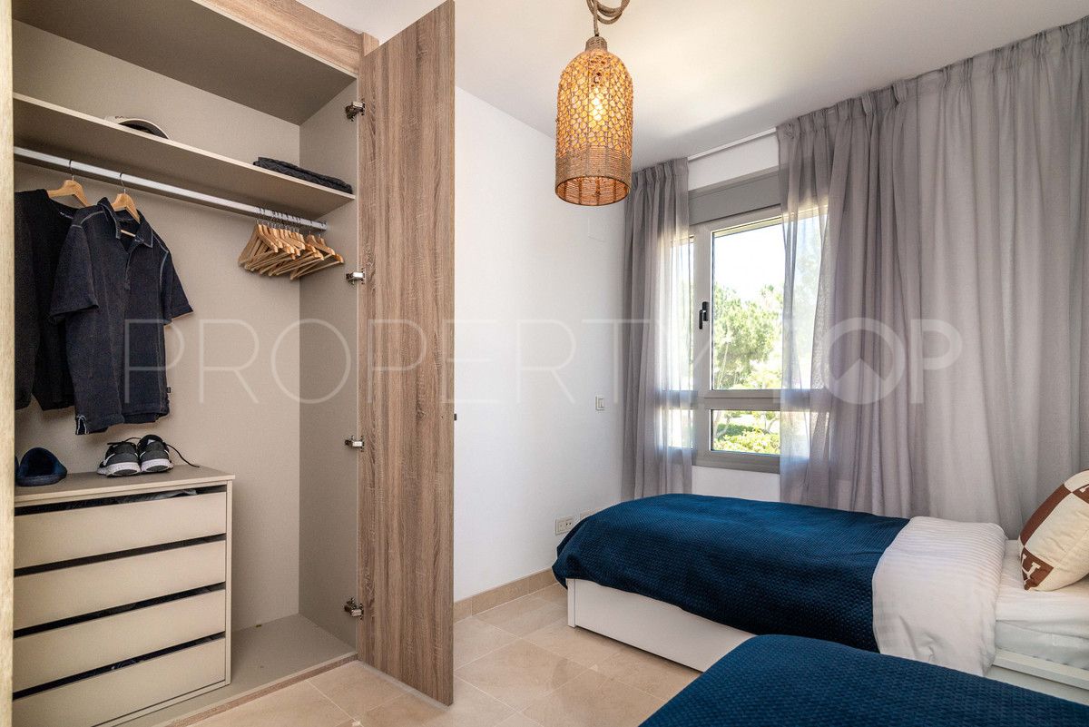 Apartamento de 3 dormitorios en venta en Nueva Andalucia
