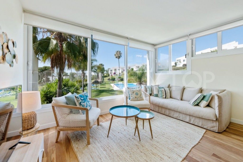 Apartments for sale in Azahara I, Nueva Andalucia