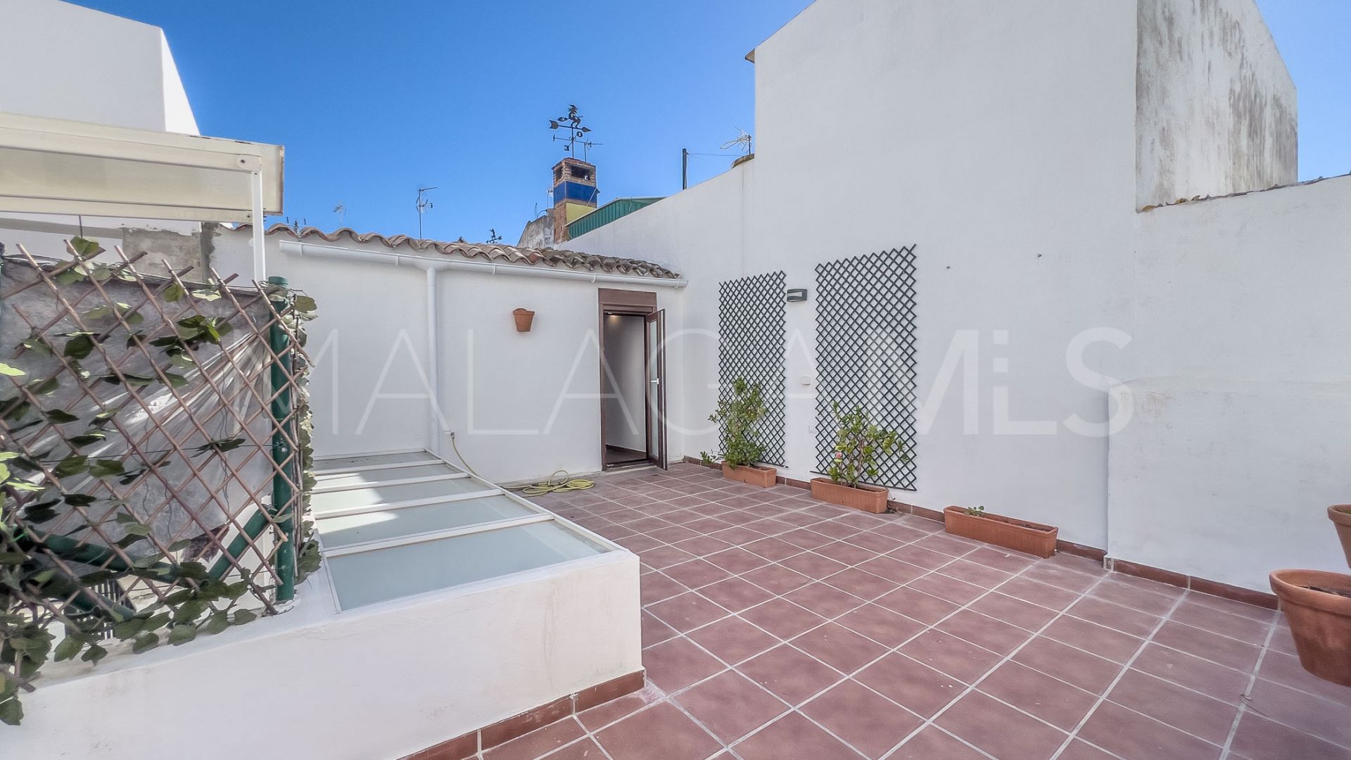 For sale Estepona Town town house with 2 bedrooms