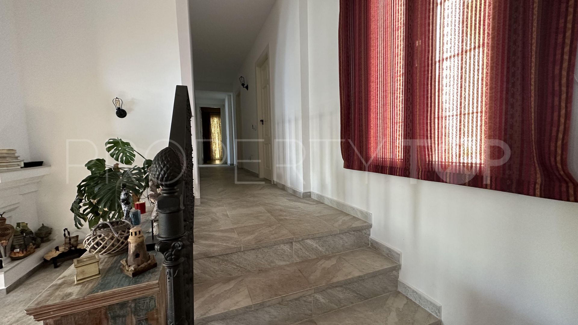 Villa with 5 bedrooms for sale in La Herradura