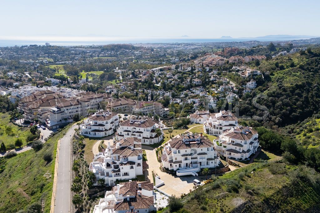 Nueva Andalucia, apartamento for sale with 2 bedrooms