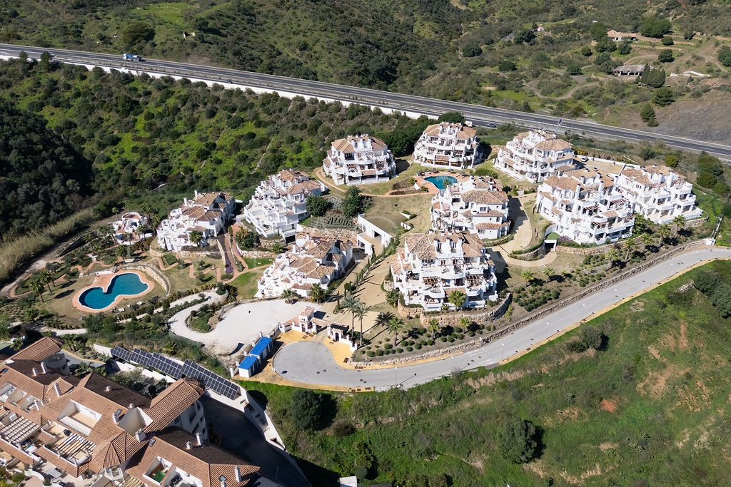 Nueva Andalucia, apartamento for sale with 2 bedrooms