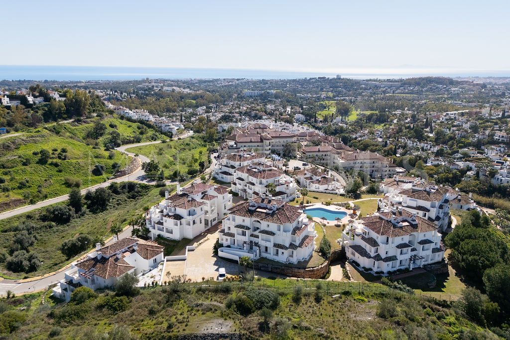 Nueva Andalucia, apartamento for sale with 2 bedrooms