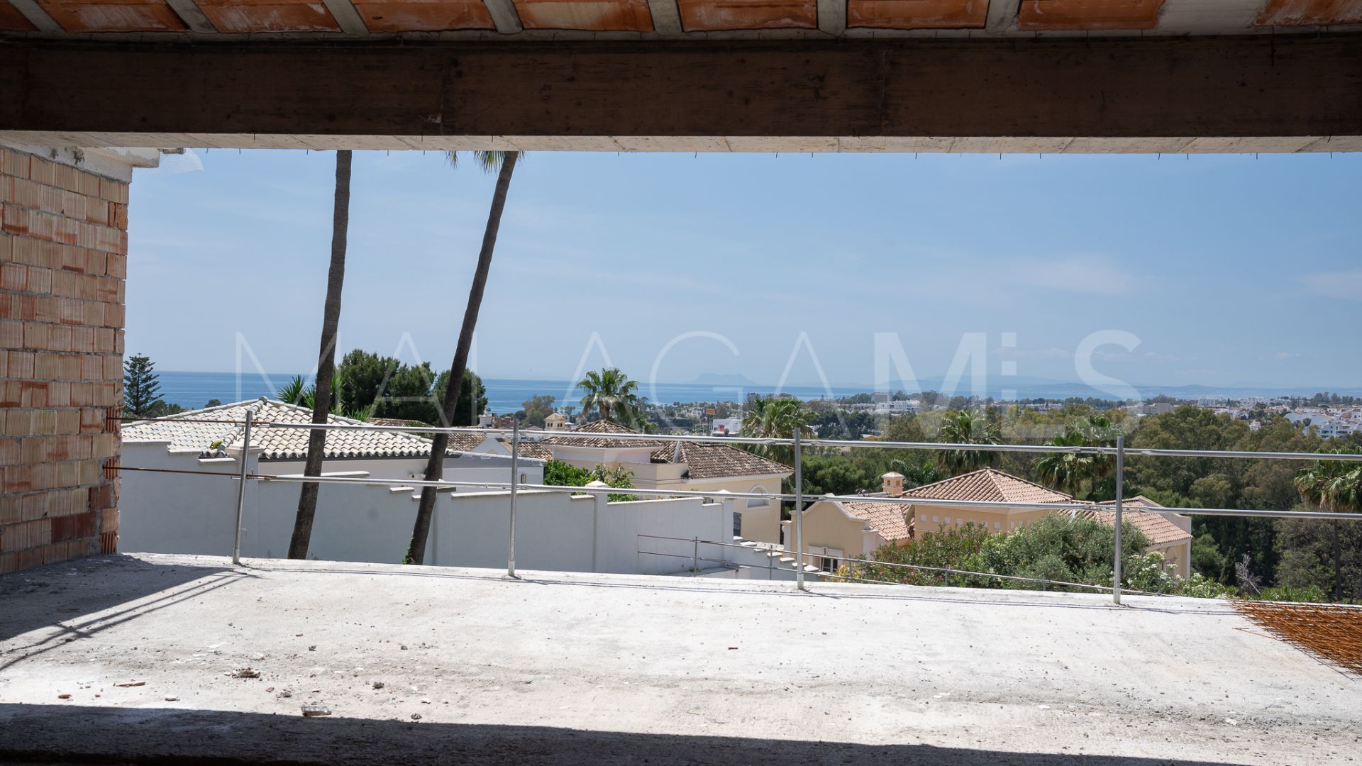 Villa for sale in El Paraiso