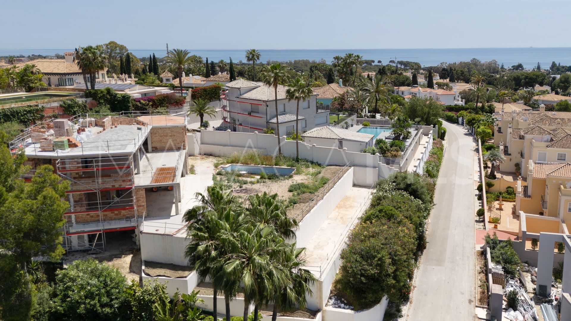 Villa for sale in El Paraiso