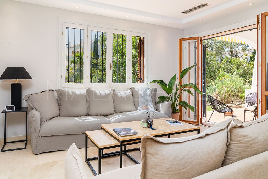 For sale apartment with 2 bedrooms in Le Village