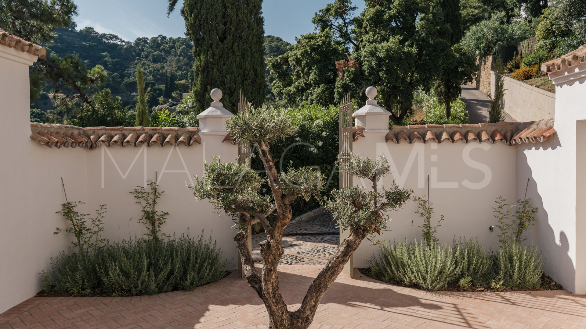 Villa for sale in El Madroñal