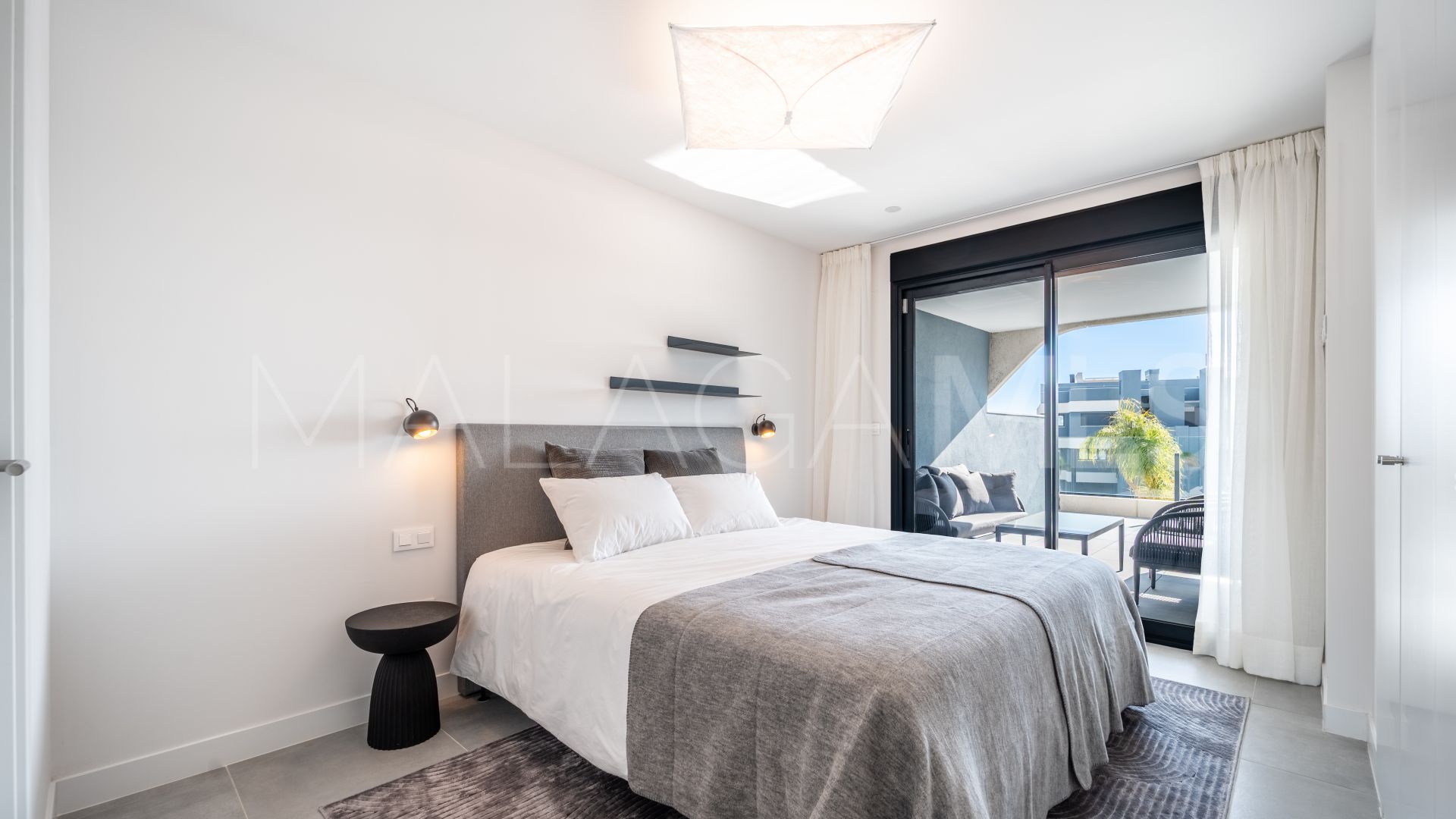 For sale Estepona apartment with 2 bedrooms