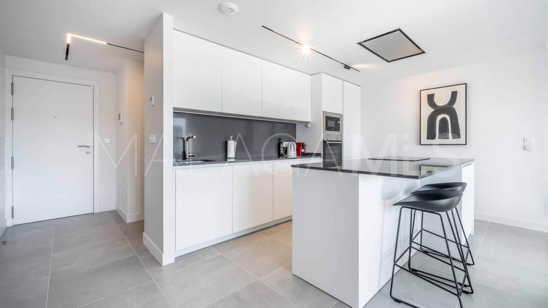 For sale Estepona apartment with 2 bedrooms