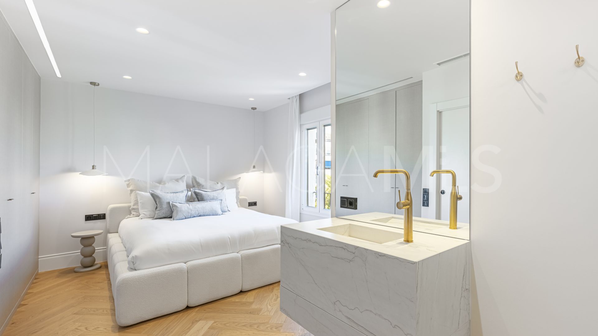 Lägenhet for sale in Marbella - Puerto Banus