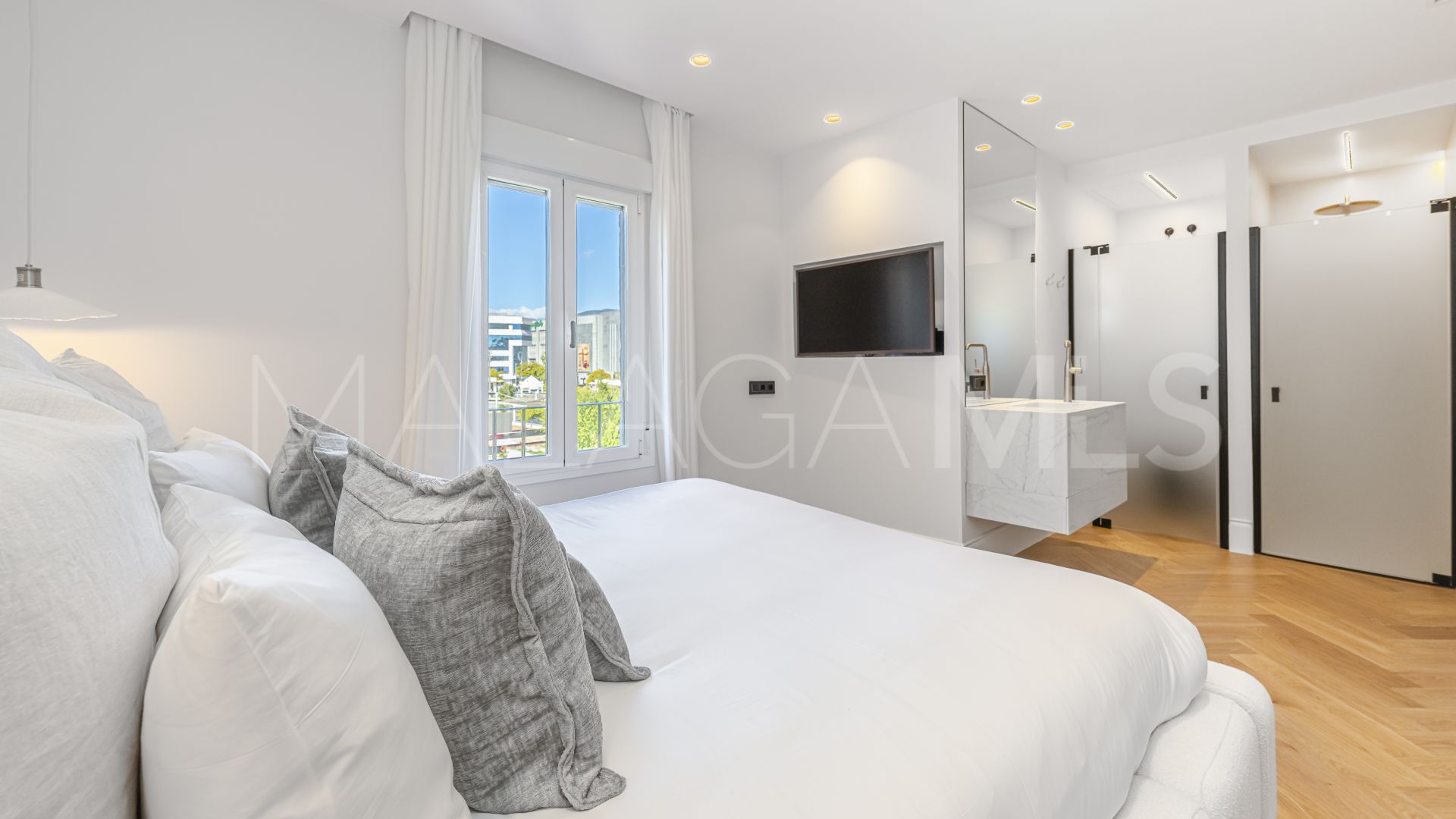 Lägenhet for sale in Marbella - Puerto Banus