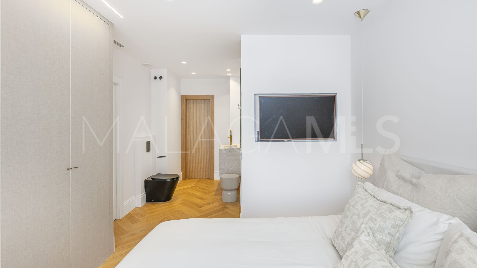 Lägenhet for sale in Marbella - Puerto Banus