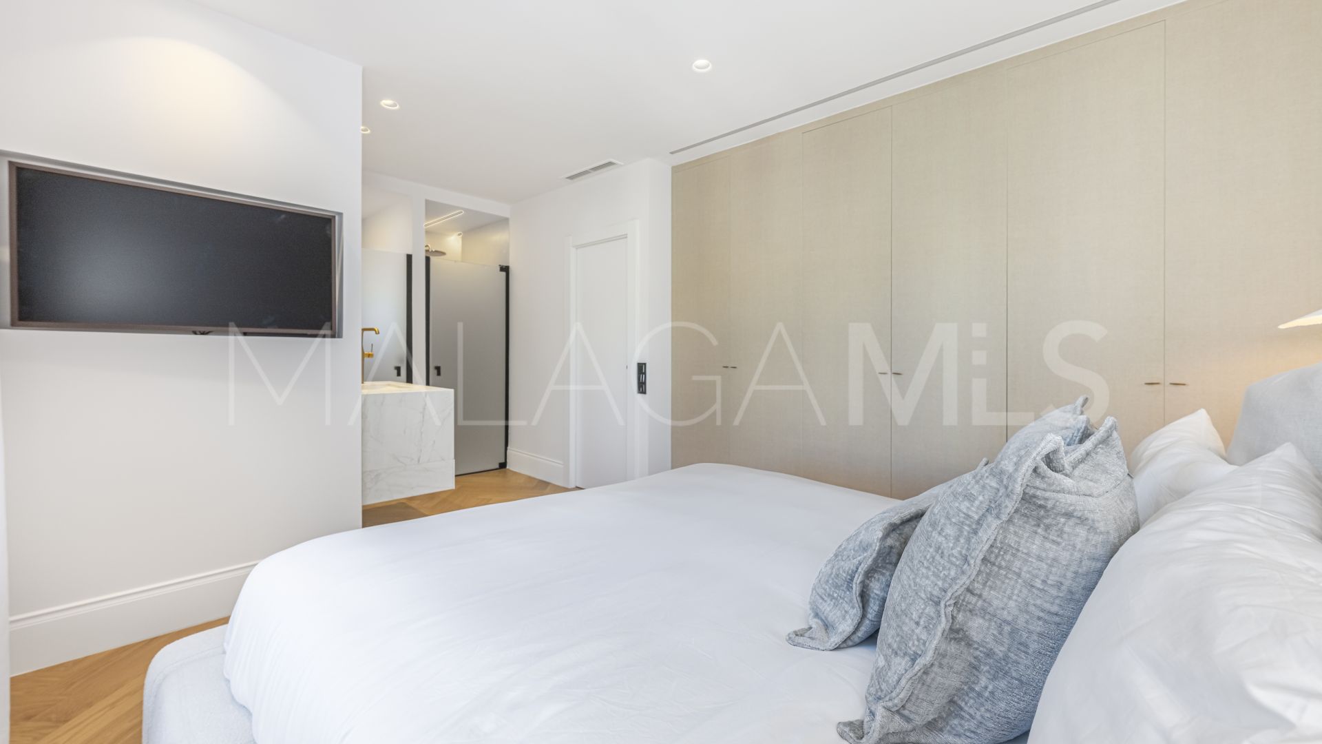 Lägenhet for sale in Marbella - Puerto Banus