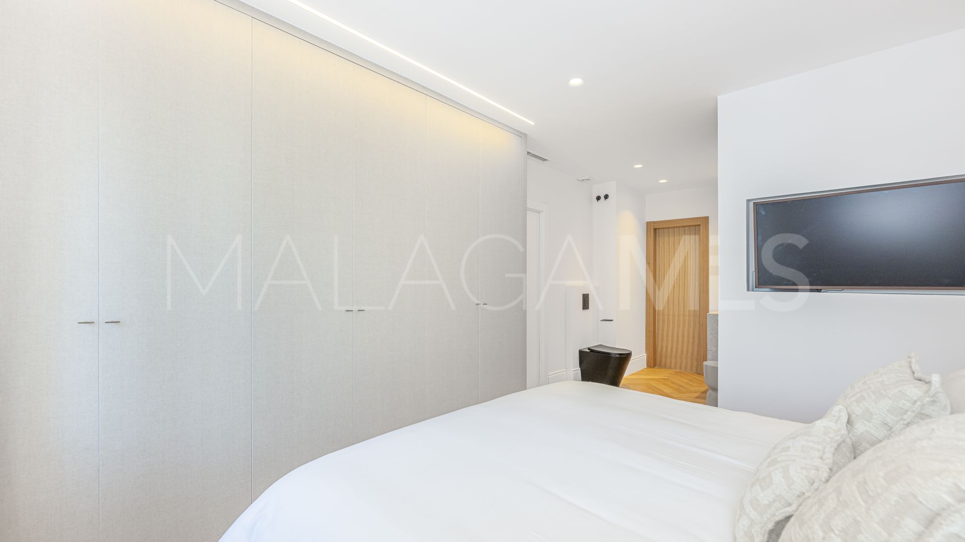 Lägenhet for sale in Marbella - Puerto Banus