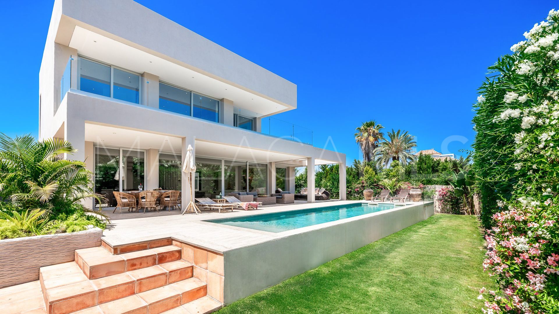 Villa in San Pedro de Alcantara for sale