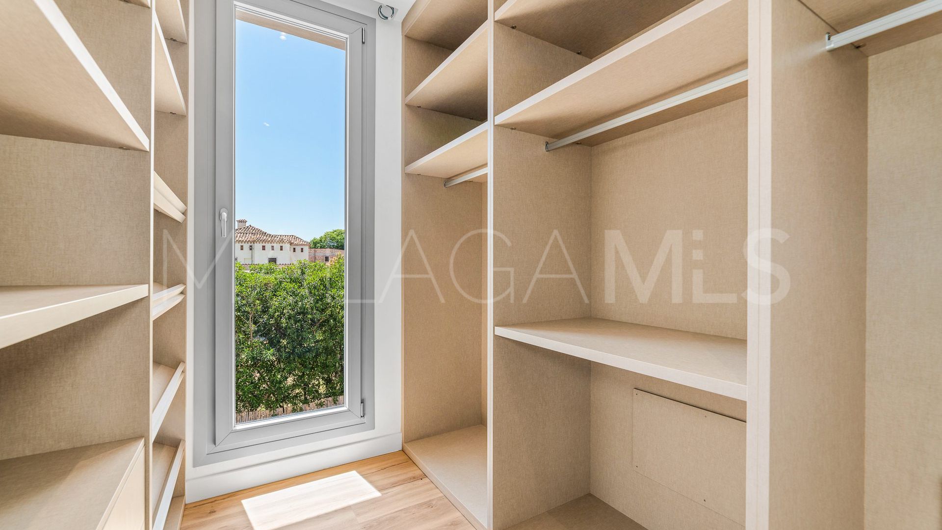 Villa in San Pedro de Alcantara for sale