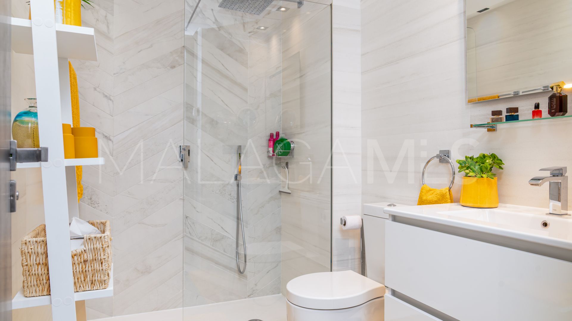 Benahavis apartment for sale