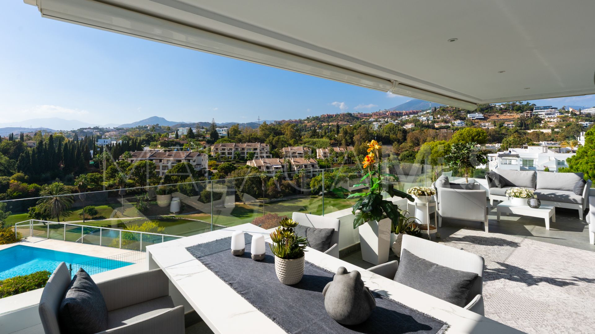 Benahavis apartment for sale