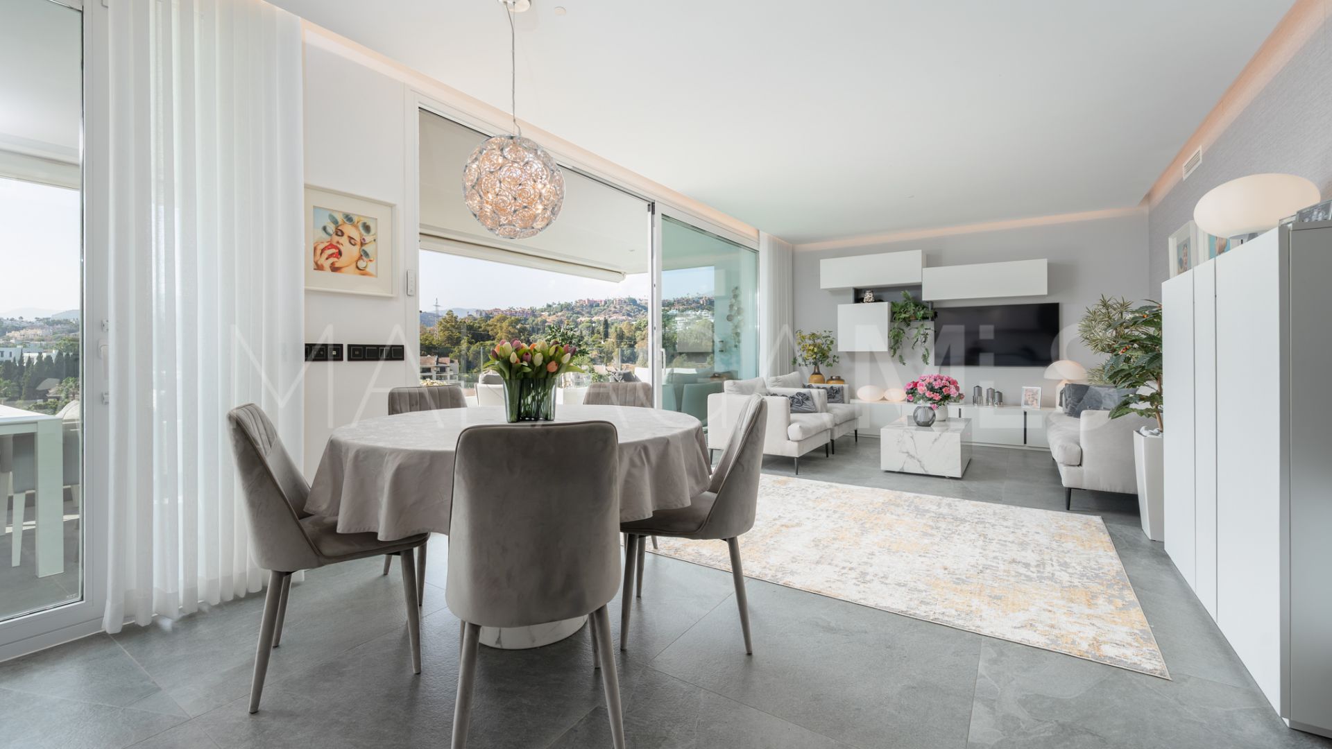 Benahavis apartment for sale