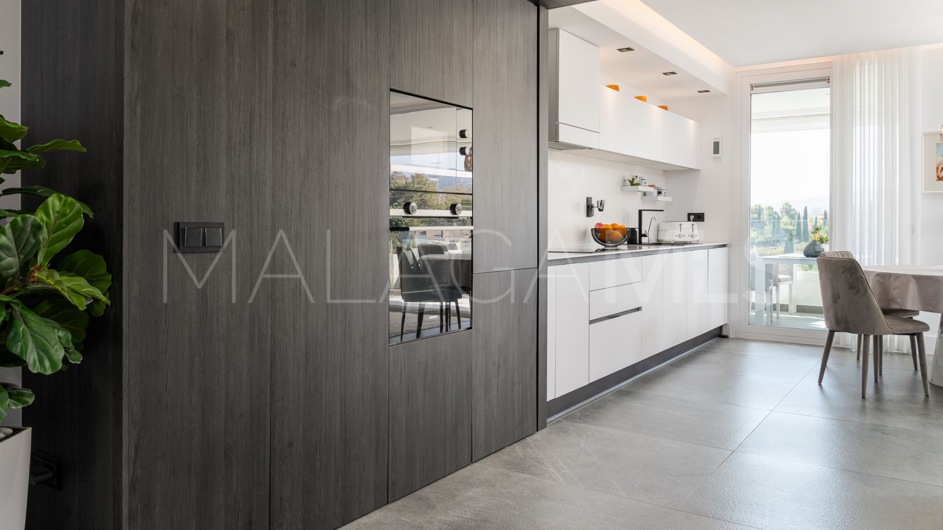 Benahavis apartment for sale