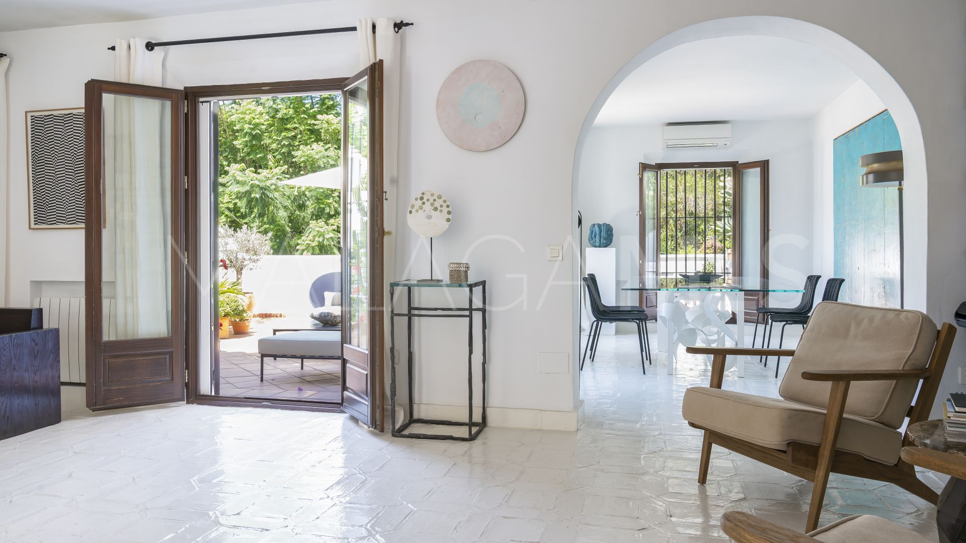 Town house for sale in Golden Mile