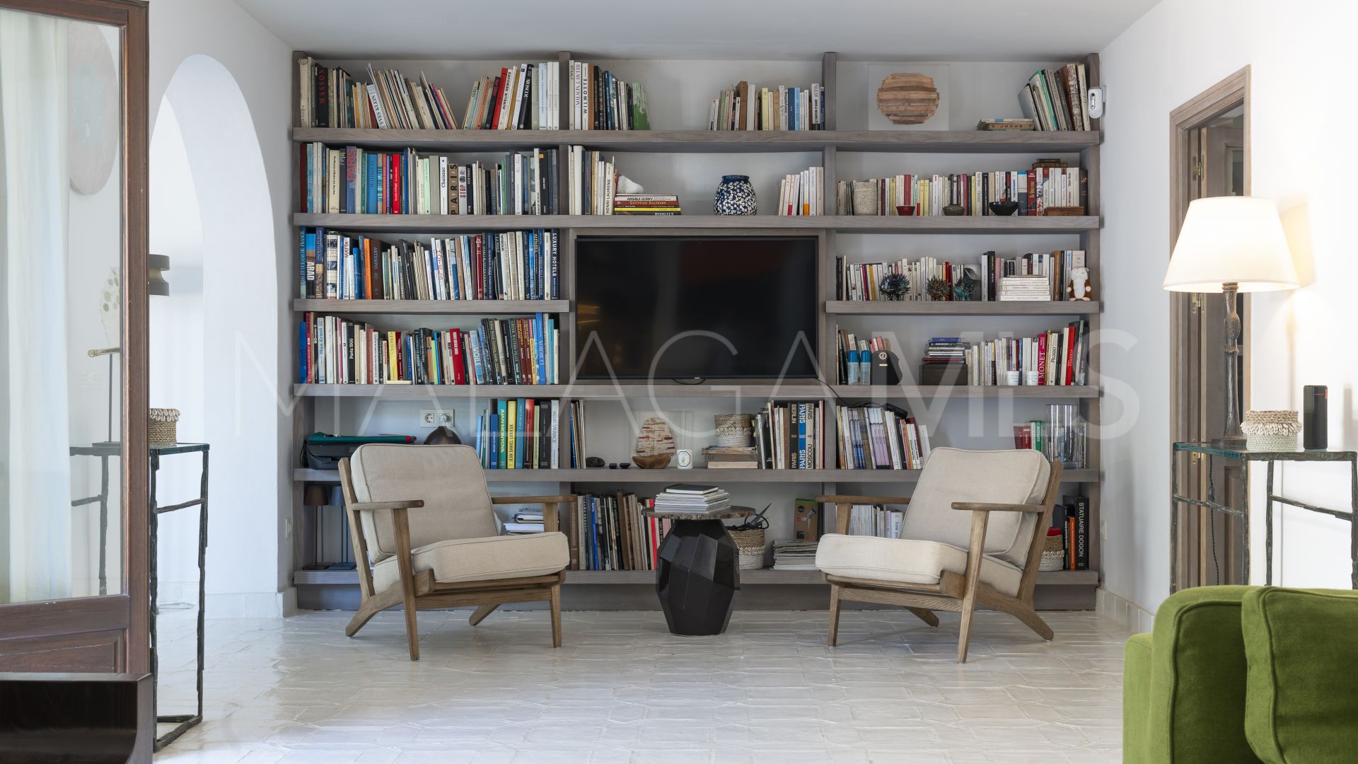 Town house for sale in Golden Mile