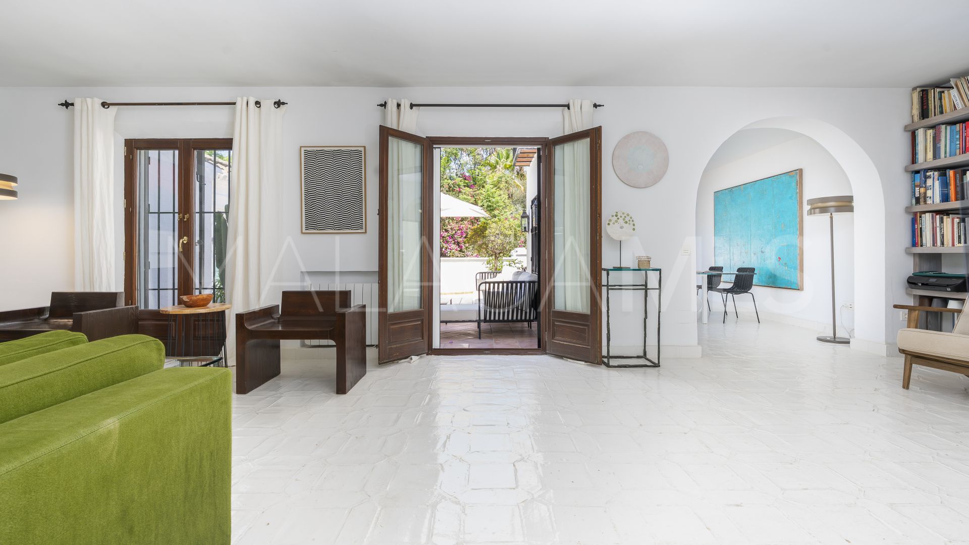 Town house for sale in Golden Mile