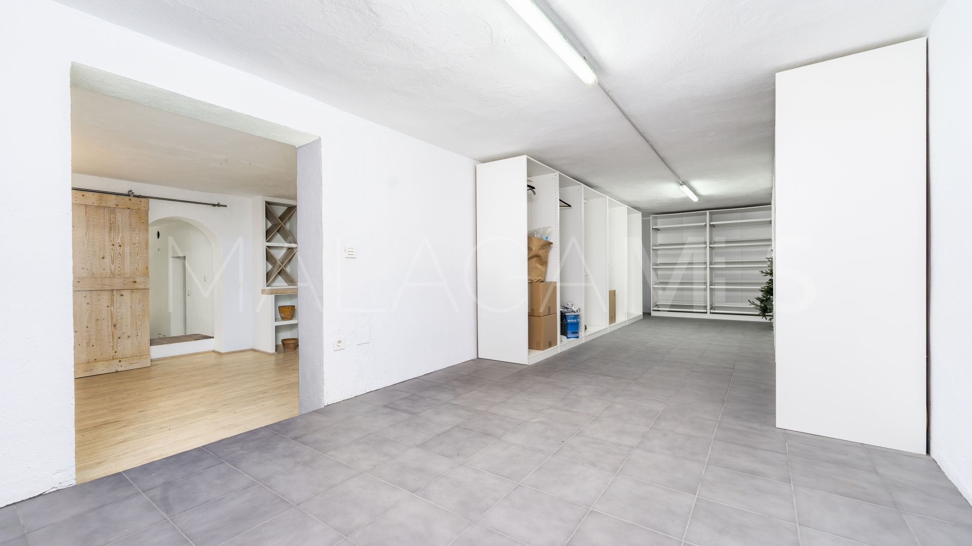 Town house for sale in Golden Mile