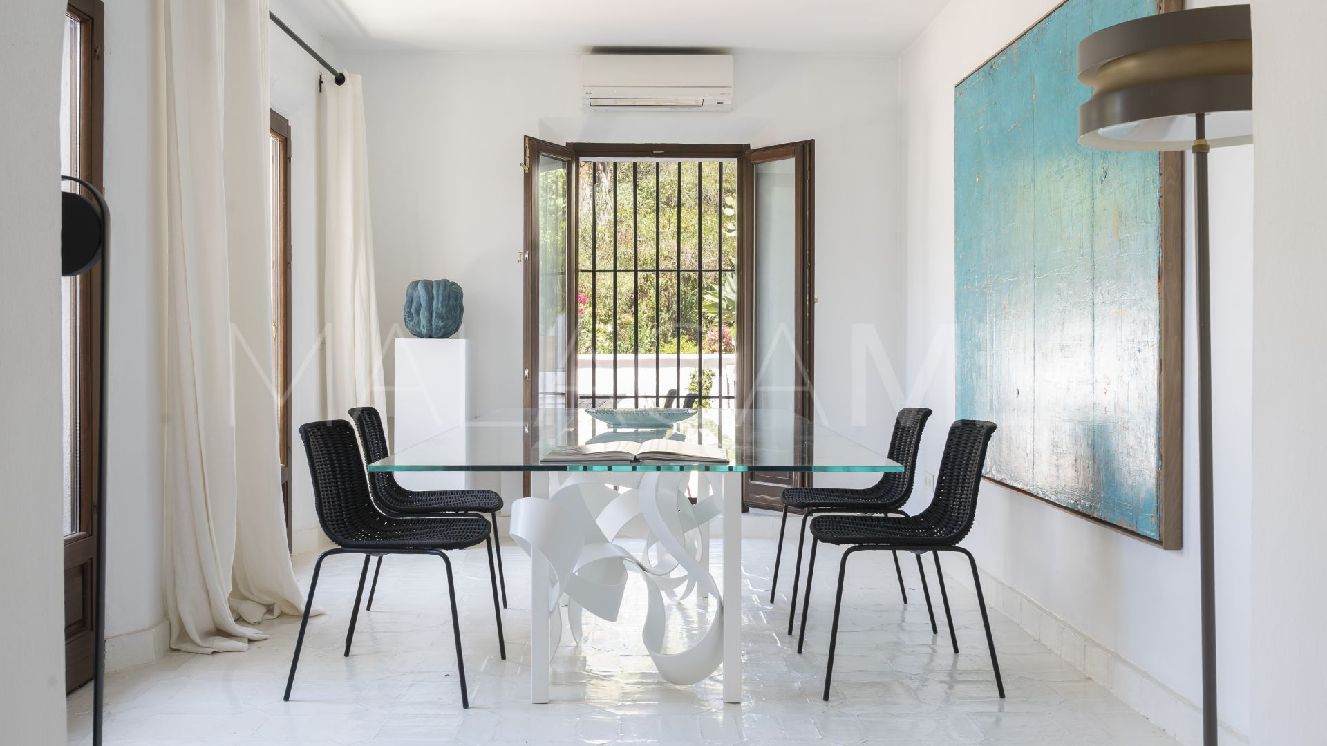 Town house for sale in Golden Mile