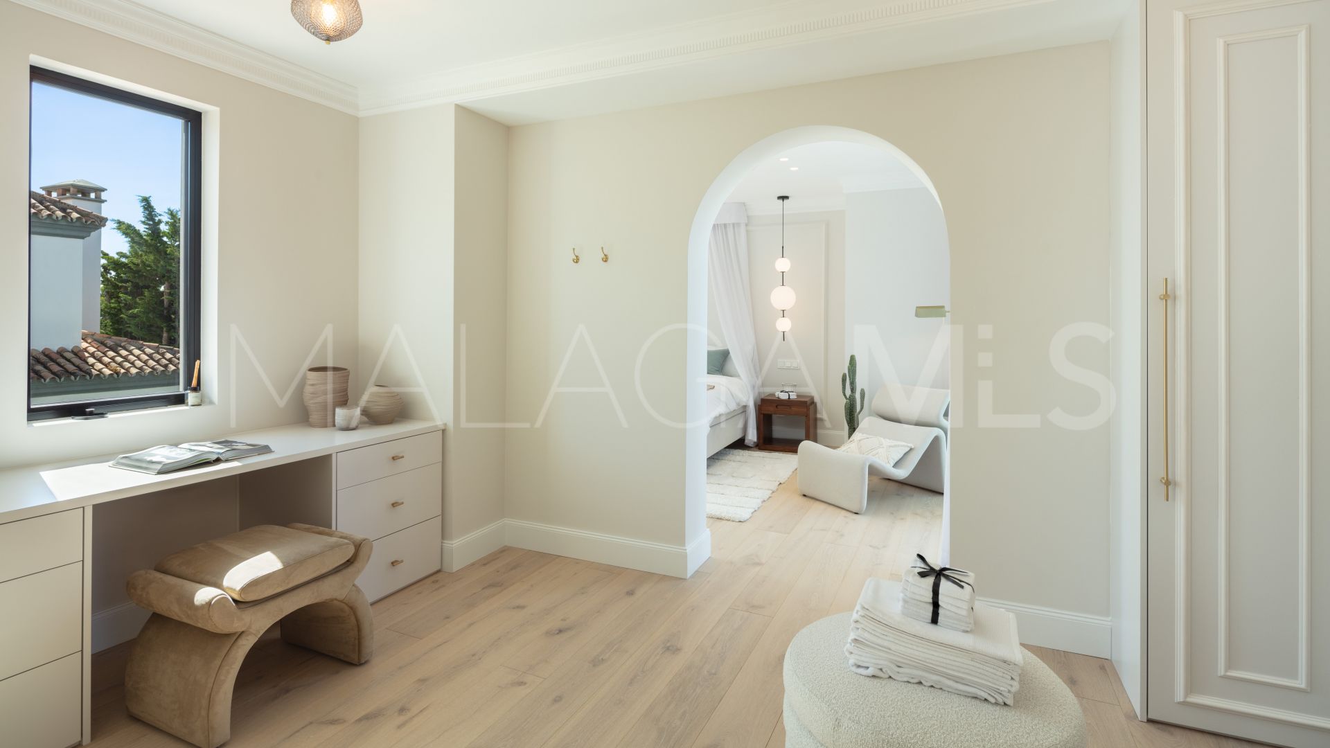 Villa with 5 bedrooms for sale in Nueva Andalucia