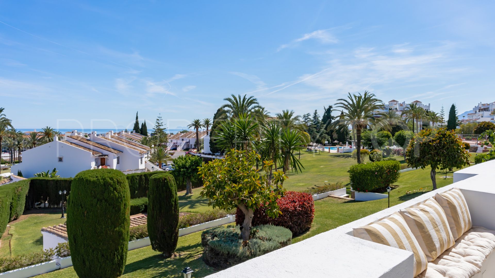 Nueva Andalucia 3 bedrooms apartment for sale