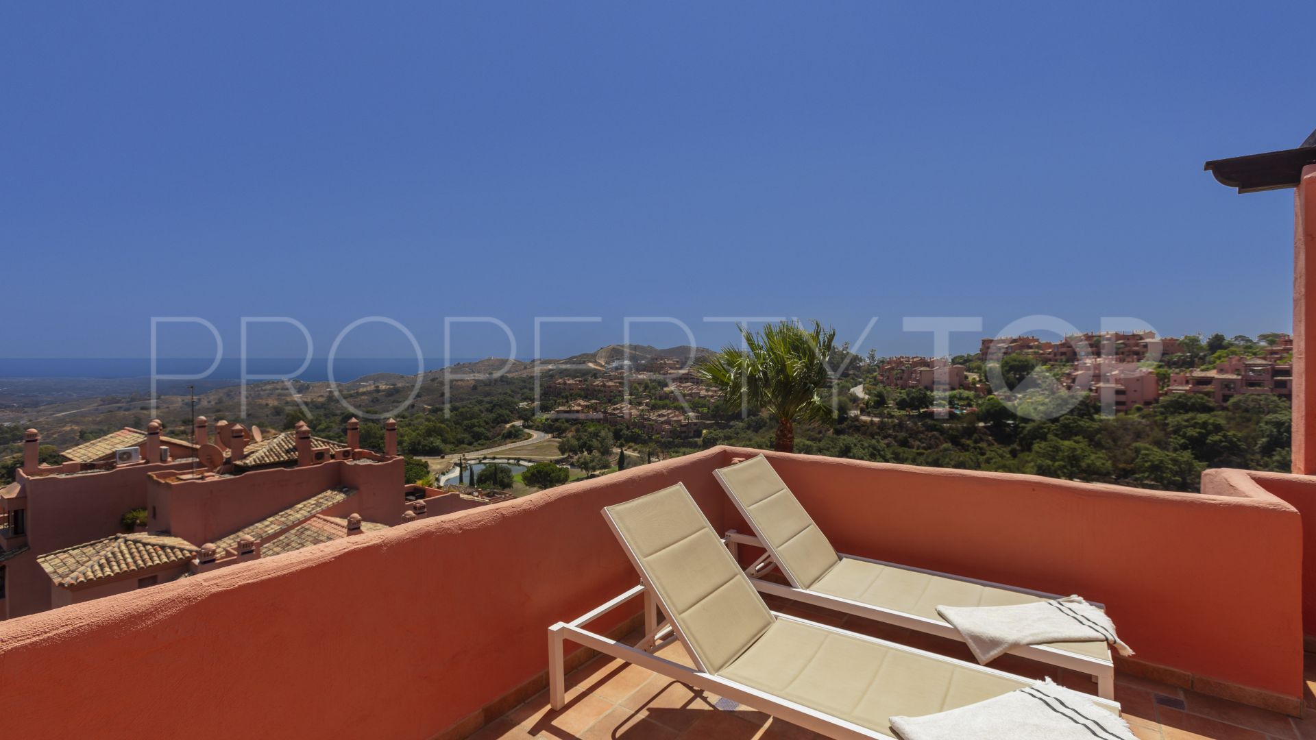 Duplex penthouse for sale in Marbella East