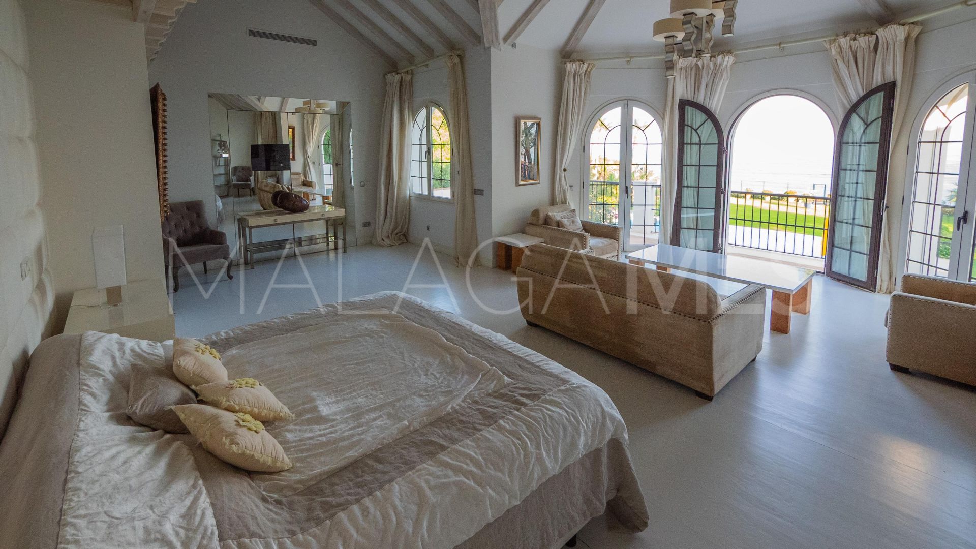 Villa for sale in El Paraiso