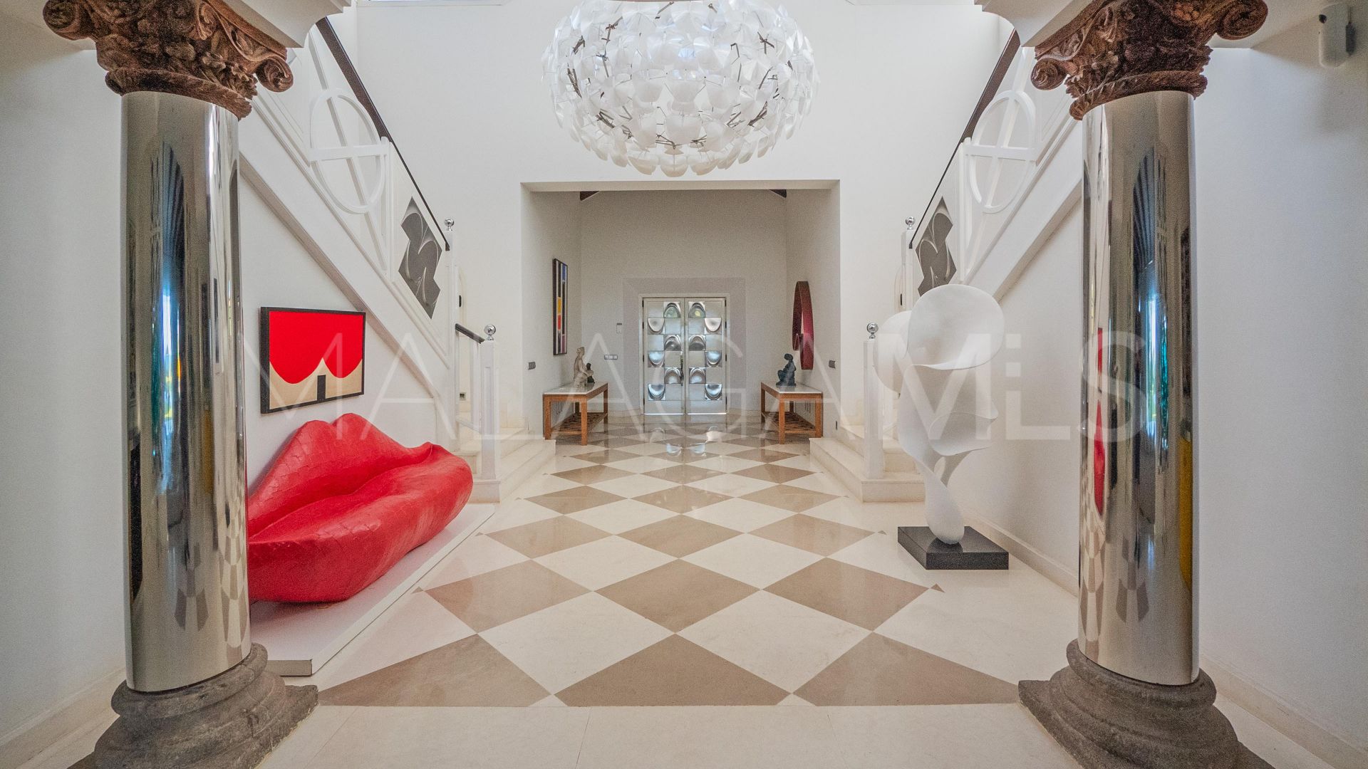 Villa for sale in El Paraiso