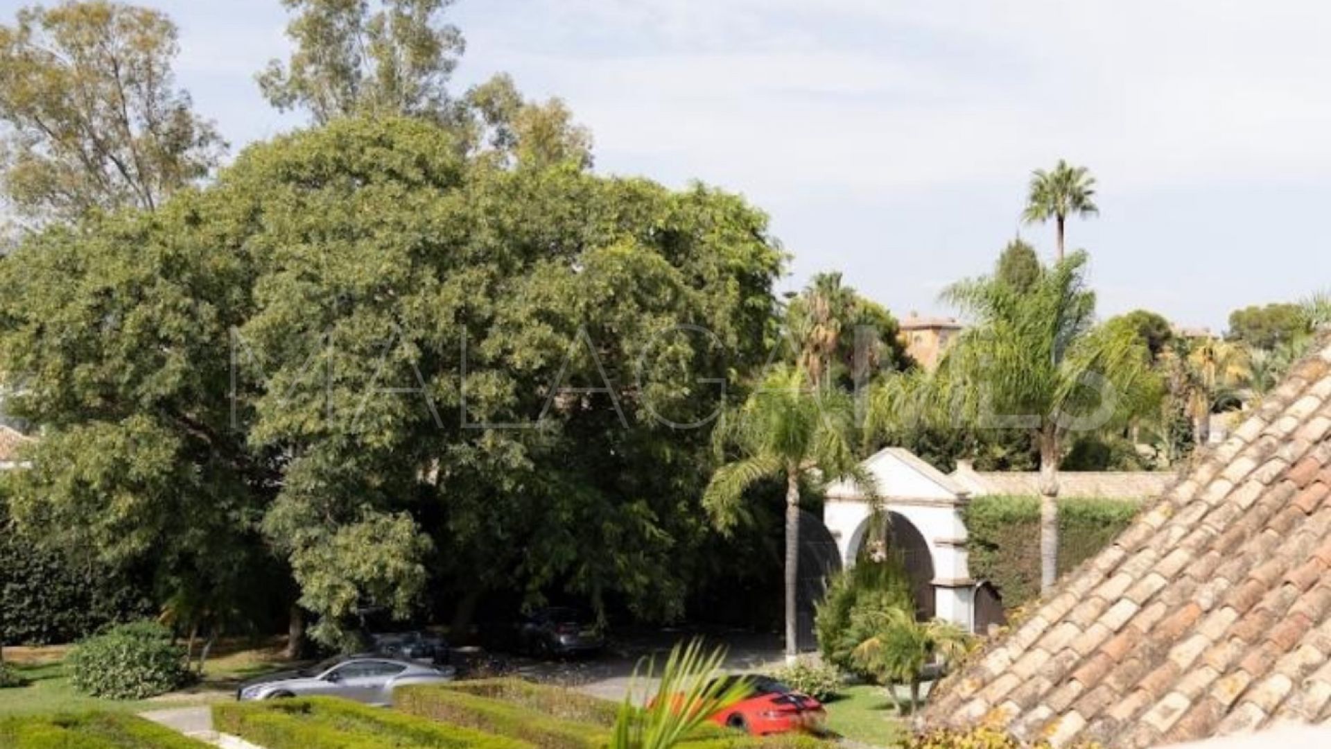 Villa for sale in El Paraiso