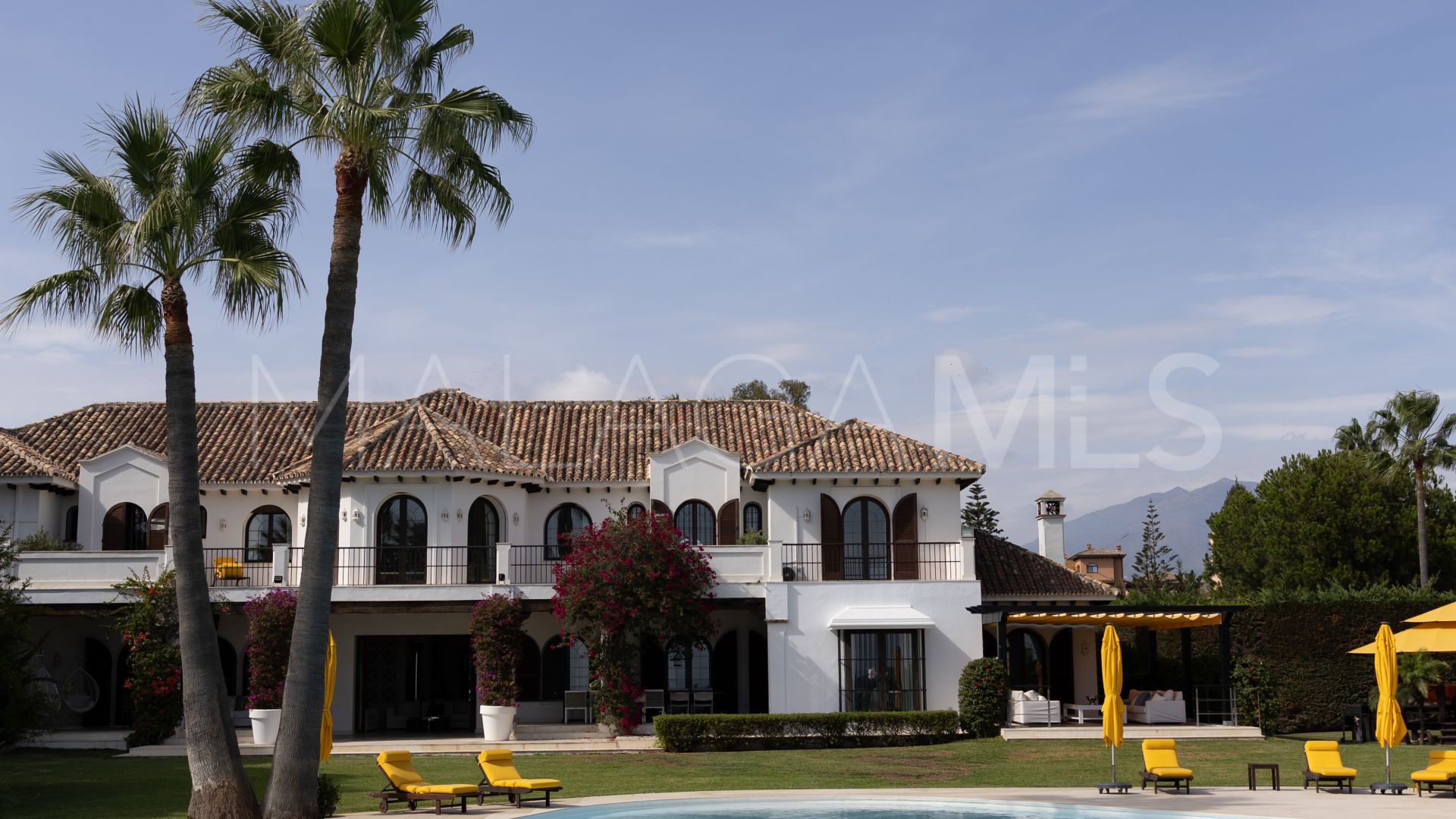 Villa for sale in El Paraiso