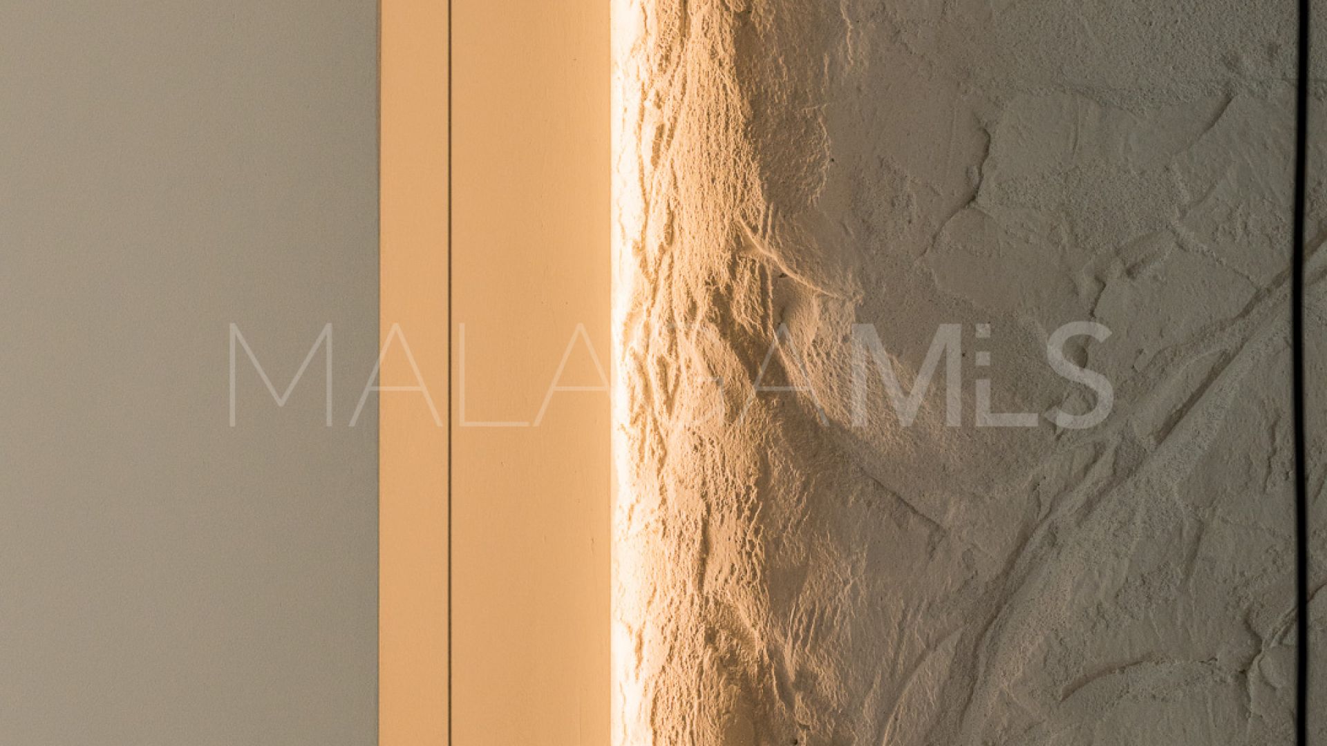 Lägenhet for sale in Los Monteros Palm Beach