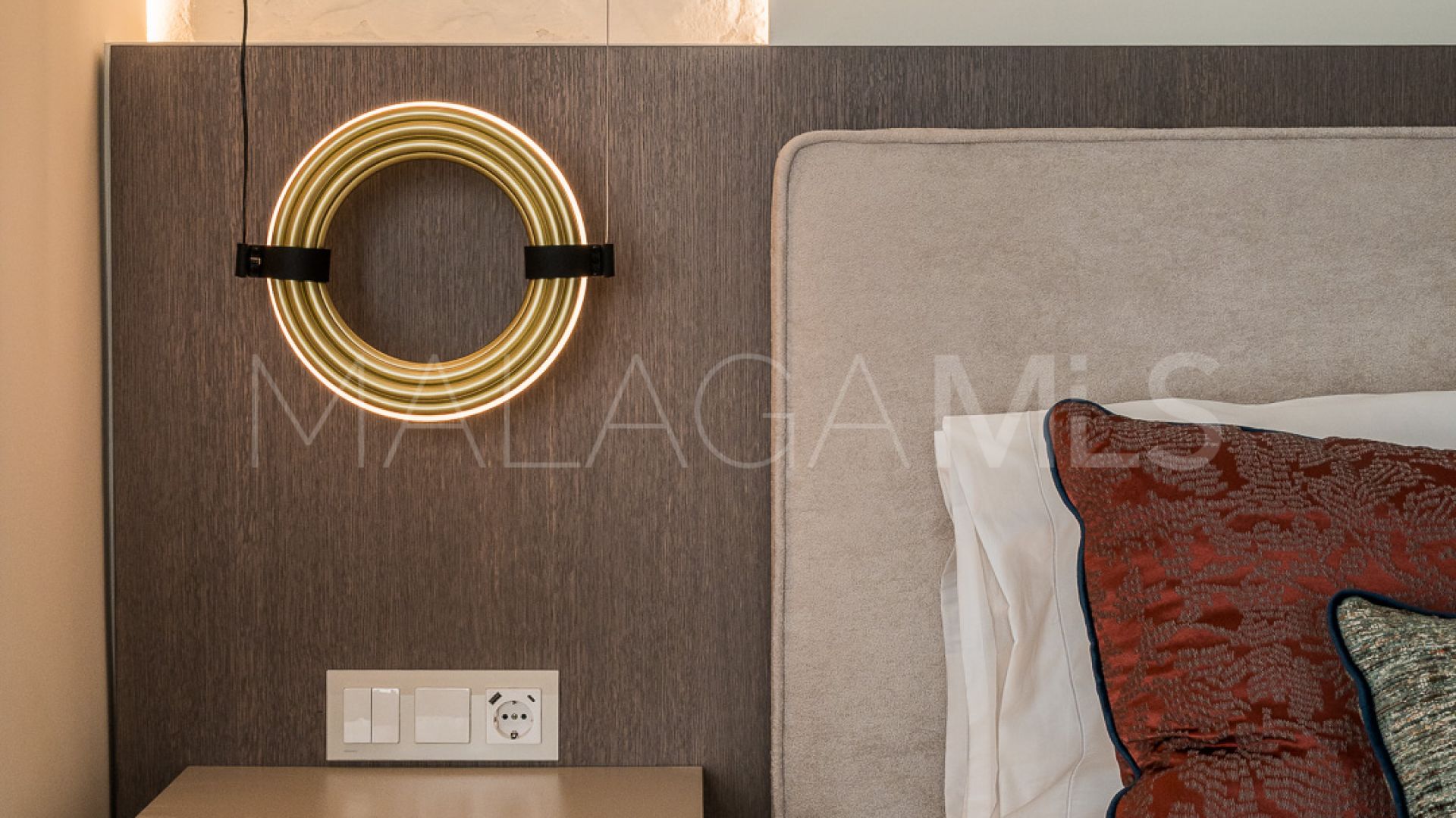 Lägenhet for sale in Los Monteros Palm Beach