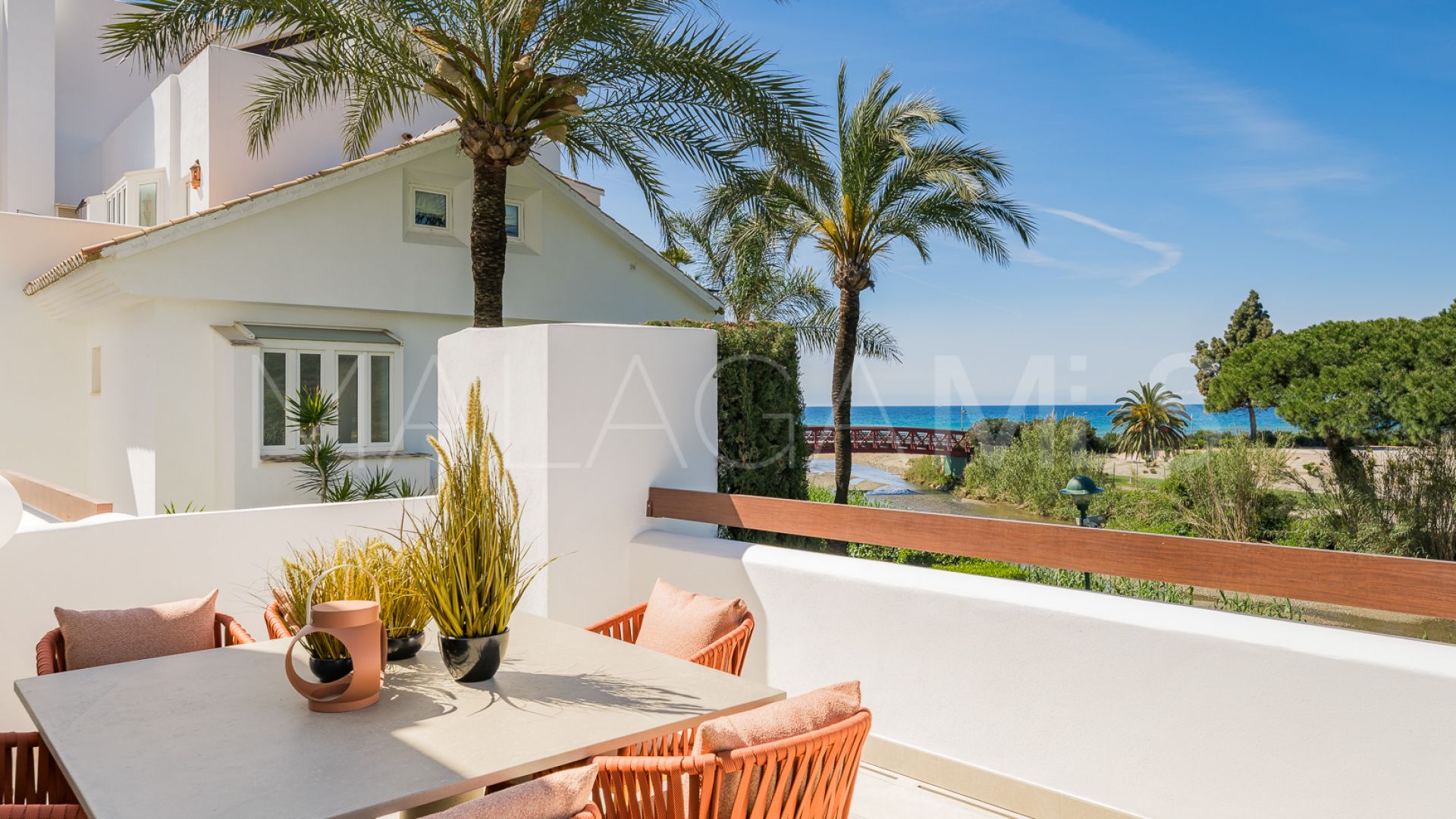 Lägenhet for sale in Los Monteros Palm Beach