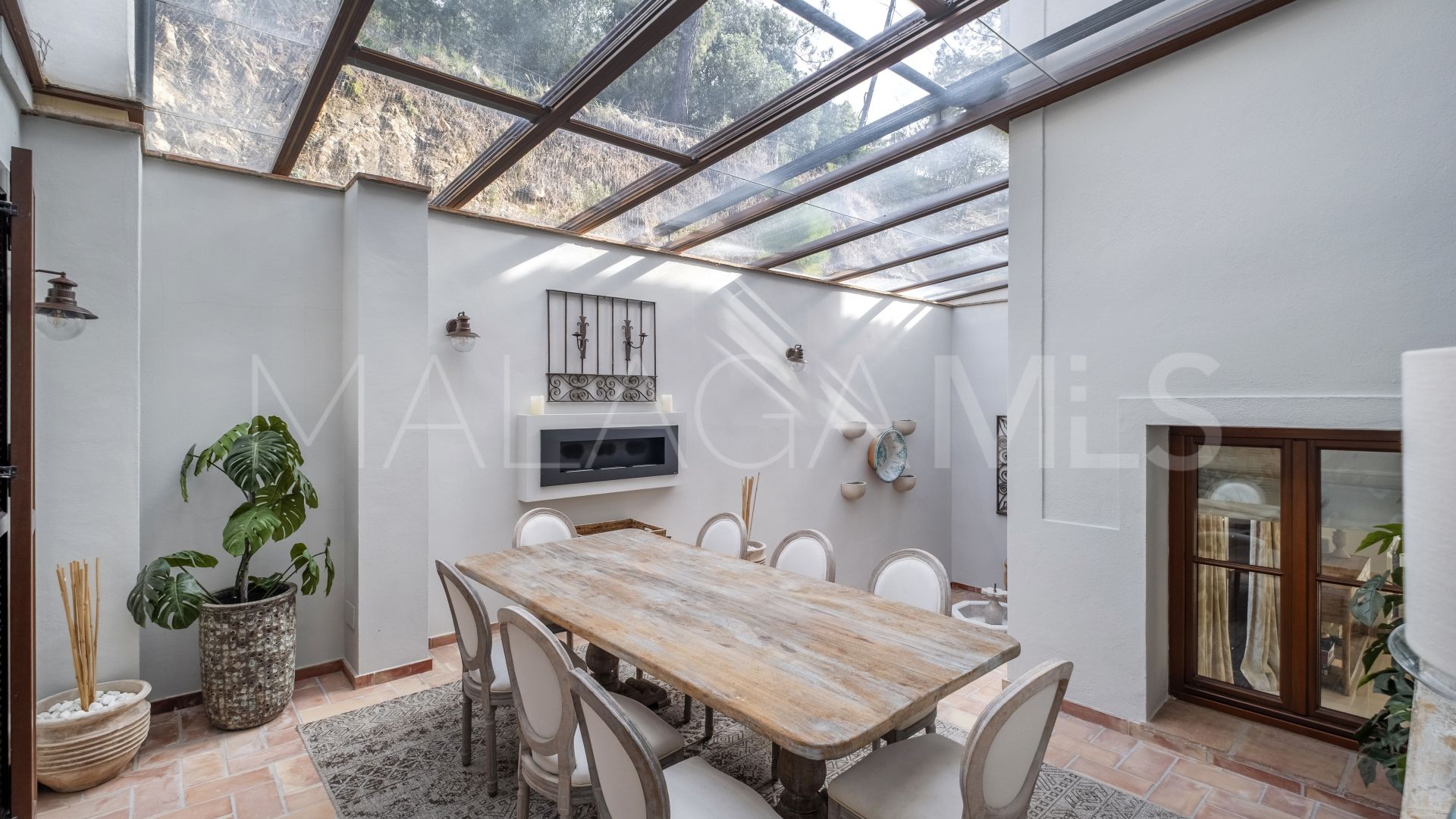 Villa for sale in El Madroñal